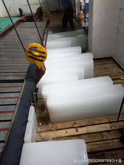 福州冰块图鉴 工业降温大冰块、食用冰块与干冰的多维妙用